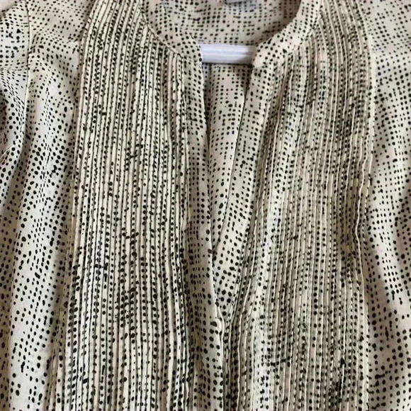 H&M SemiSheer Tunic V neck Cap  Sleeves - Picture 4 of 5